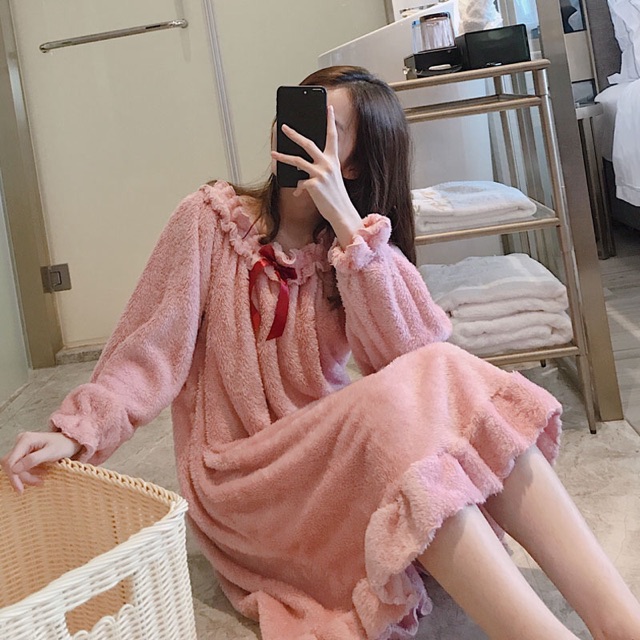 Váy ngủ nơ đỏ lót lông mềm ấm dễ thương