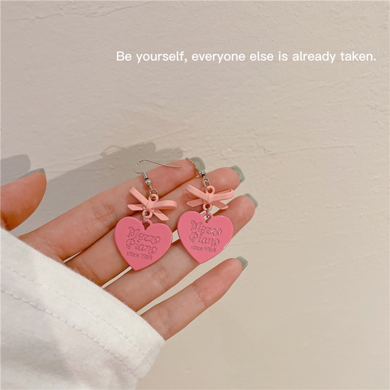 Khuyên Tai Hình Nơ Trái Tim Màu Hồng Dễ Thương Đơn Giản Phong Cách Hàn Quốc Cổ Điển Dành Cho Nữ Sinh