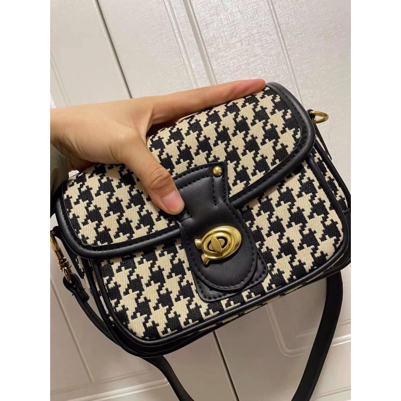 Túi vintage xinh lắm nè