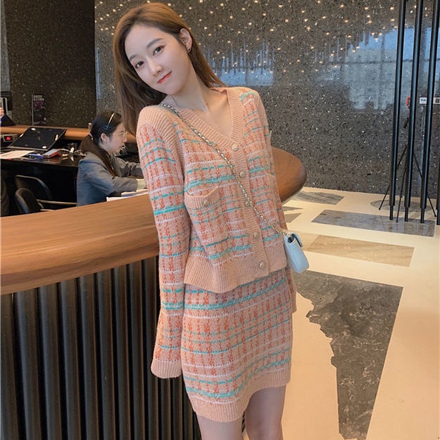 Set áo khoác cardigan dệt kim phối chân váy chữ a thời trang mùa thu cho nữ | BigBuy360 - bigbuy360.vn