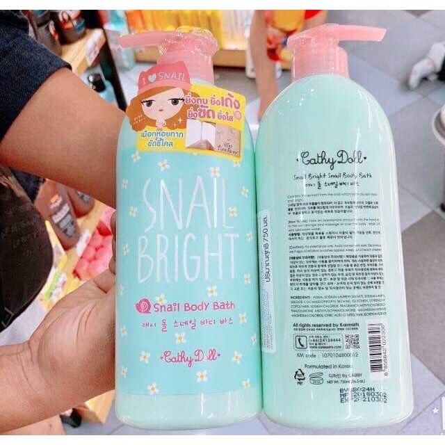 Sữa Tắm Snail Bright Body Bath Cathy Doll Kem cô đặc có chứa chiết xuất chất nhầy ốc sên 750ml