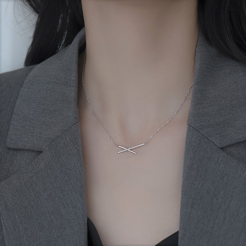 Dây chuyền bạc nữ cao cấp 2 thanh chéo Evasilver, Vòng cổ chất liệu bạc ta đính đá sang trọng nữ tính