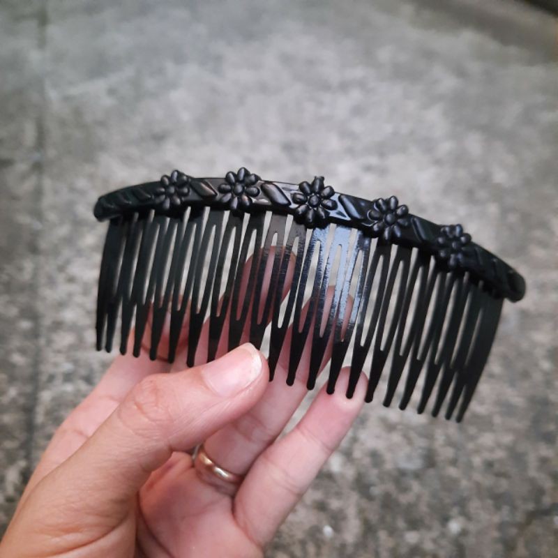 Lược cài nhựa mềm đính hoa lá màu đen (1 cái)