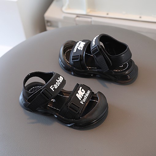 Dép Sandal 2023 đèn LED mã M215 Quảng Châu cao cấp cho bé trai bé gái