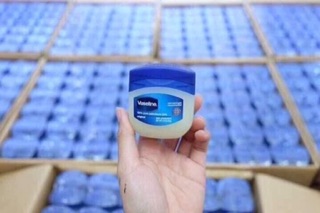 🎀🎀 KEM DƯỠNG NẺ VASELINE 🎀🎀