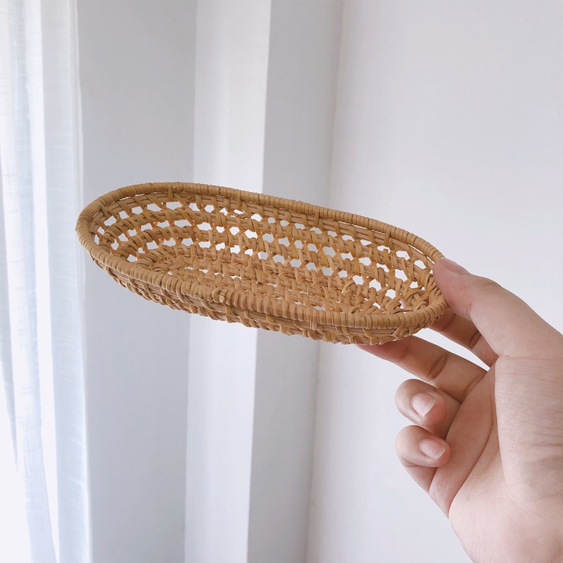 Khay nhỏ đan mây dùng để trưng bày trang sức phong cách Hàn Quốc
