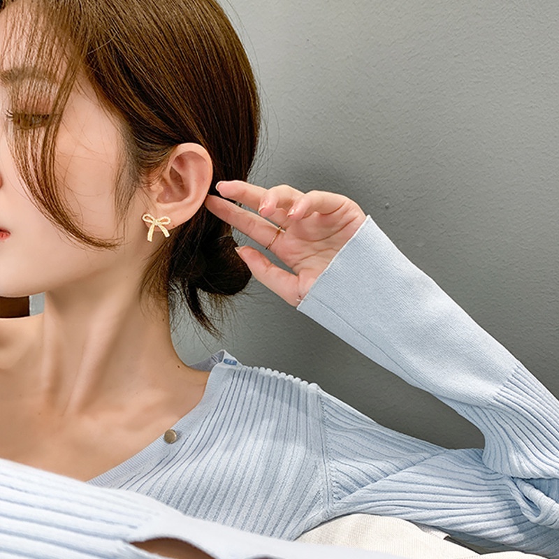 Bông tai nam nữ nhỏ cá tính kiểu Hàn Quốc đẹp sang chảnh i79