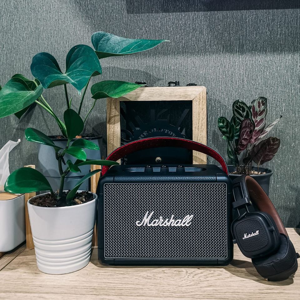 Loa Marshall Kilburn 2 - Loa Bluetooth di động - Fullbox nguyên Seal - Nhập khẩu US