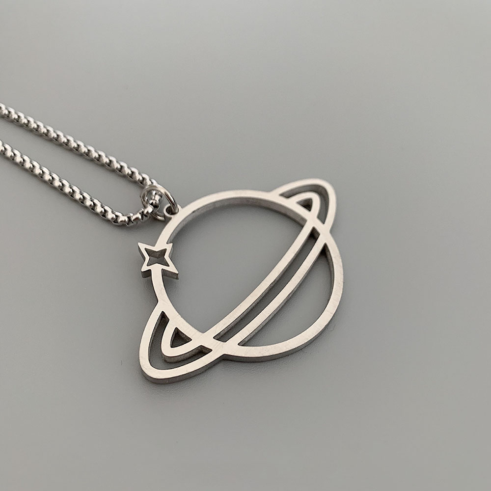 Dây chuyền bằng thép không gỉ thiết kế mặt dây kiểu dáng hành tinh xinh xắn