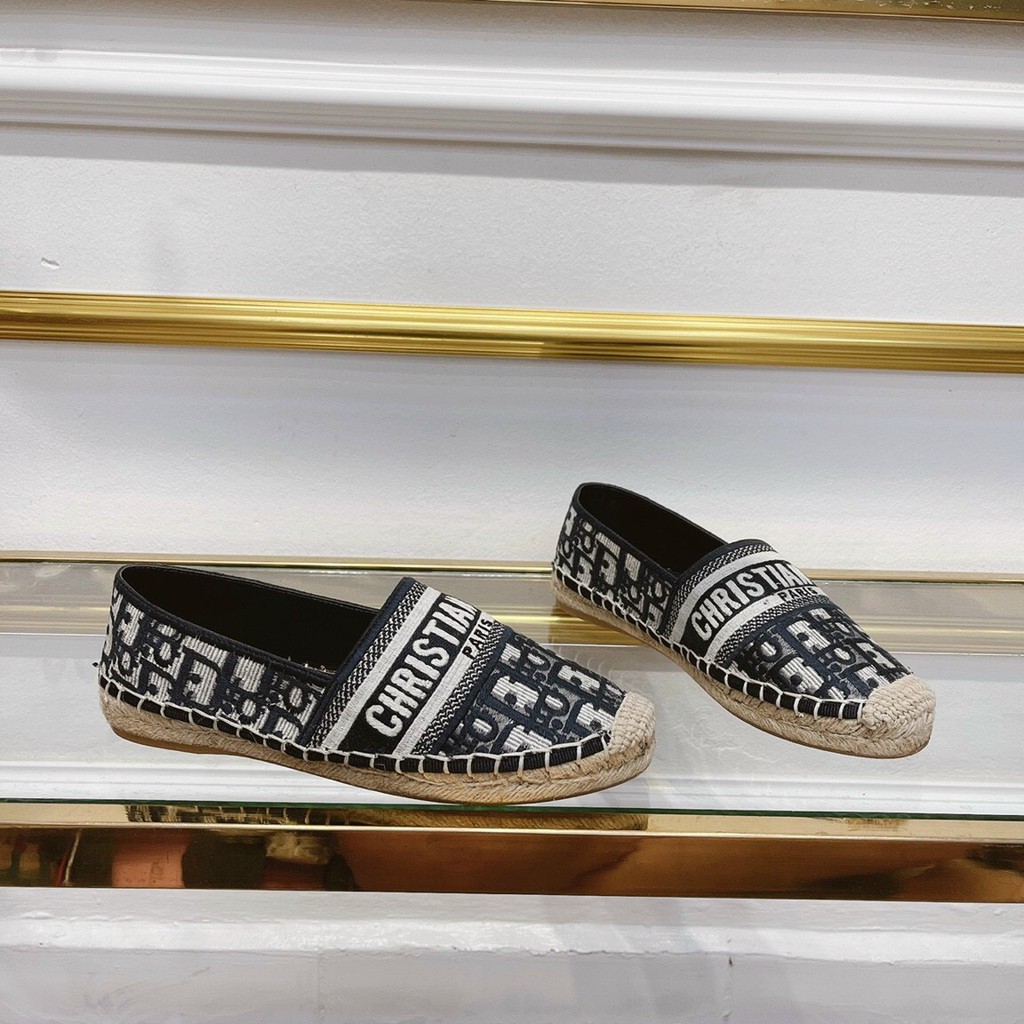 Slip on super thêu xịn sò Hàng super đẹp xuất sắc full box túi giấy bill