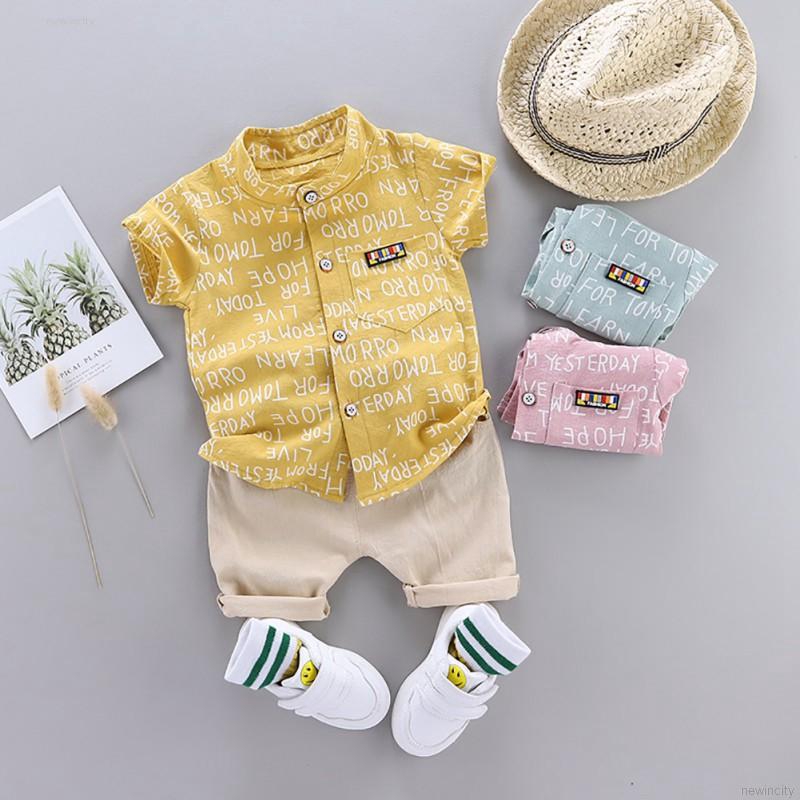 Áo thun tay ngắn in chữ &amp; quần short cho bé trai