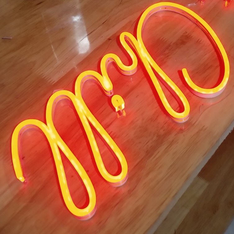 Đèn neon chữ Chill trang trí | 8432