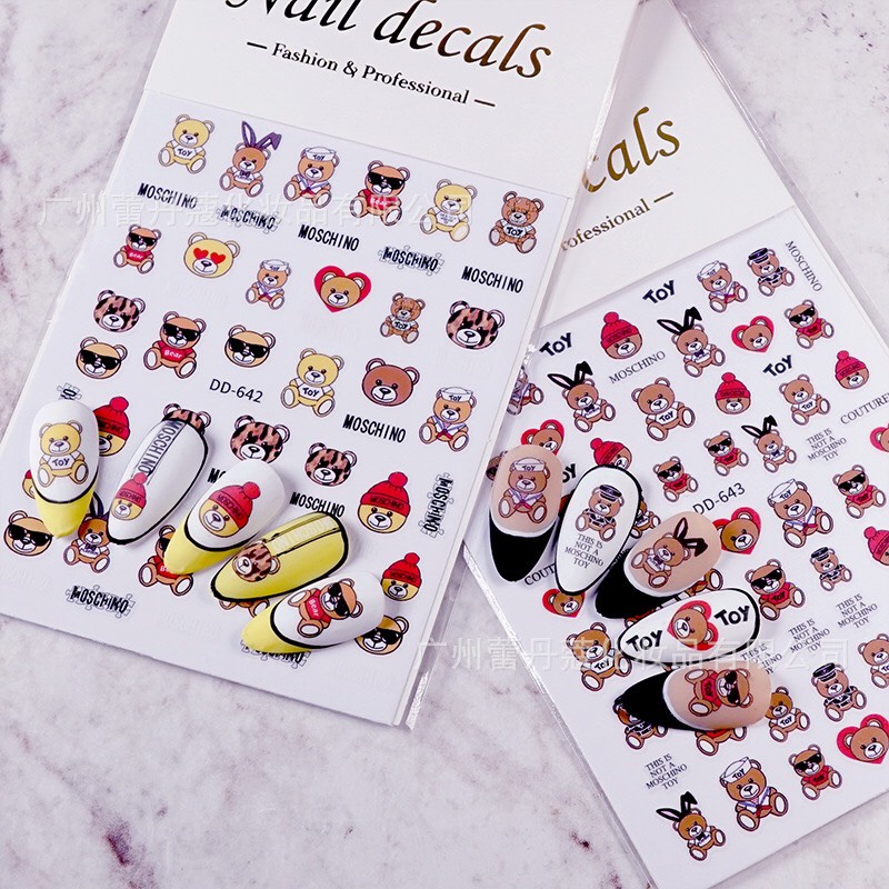 Sticker nail gấu Moschino trang trí móng tay, decal dán móng tay gấu moschino