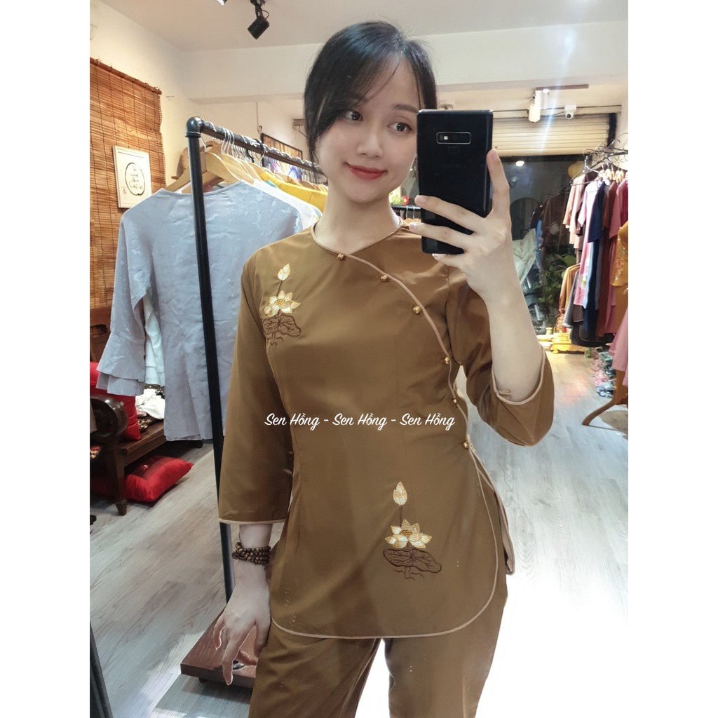 XẢ LỖBộ quần áo phật tử loại 1 - cổ tròn cúc ngọc màu đồng sáng da gọn người