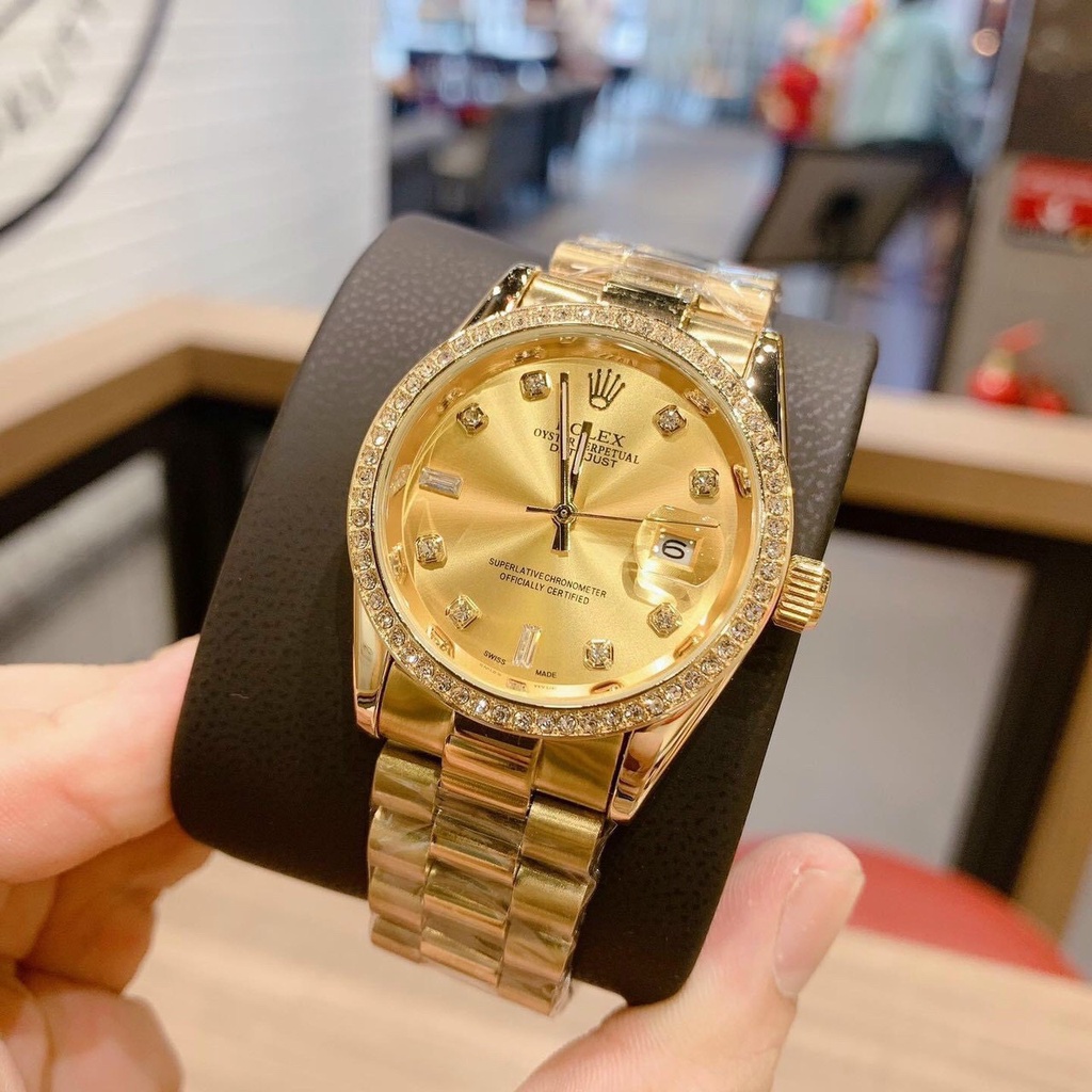 Đồng hồ Rolex sang trọng - chống nước