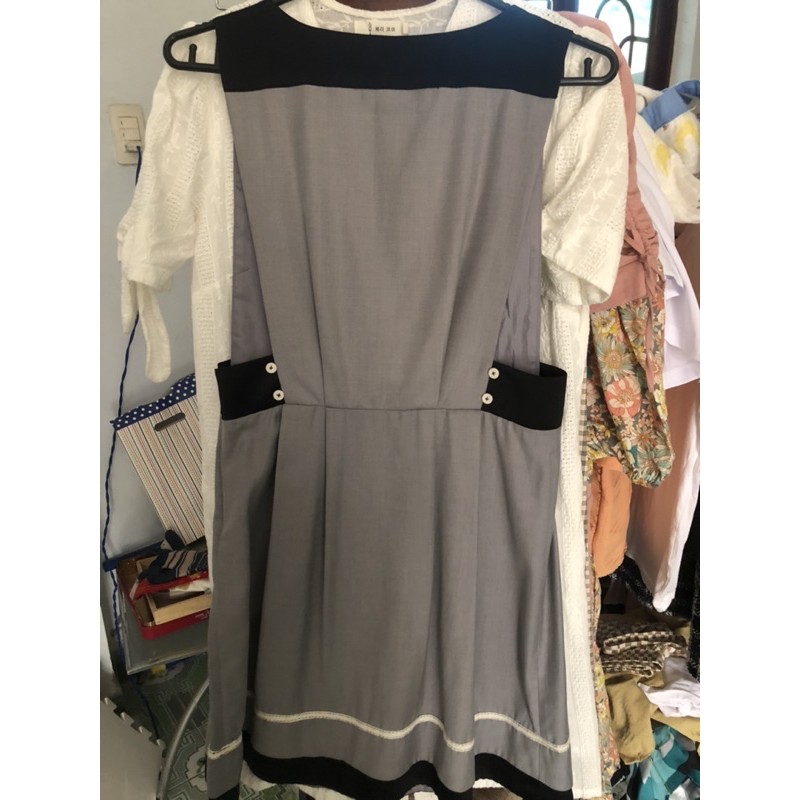 Váy yếm thanh lý