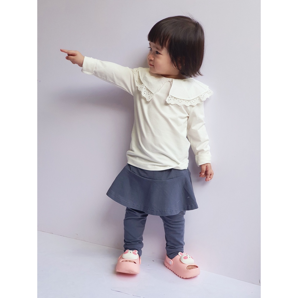 MOQ2114 Quần váy ghi bé gái