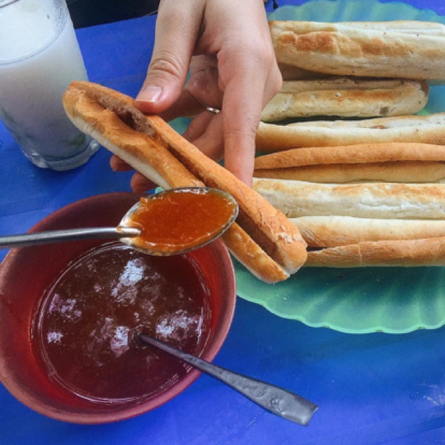 TƯƠNG ỚT NẤU HẢI PHÒNG GIA TRUYỀN ĐẠI LONG PHÁT CHAI 500ml