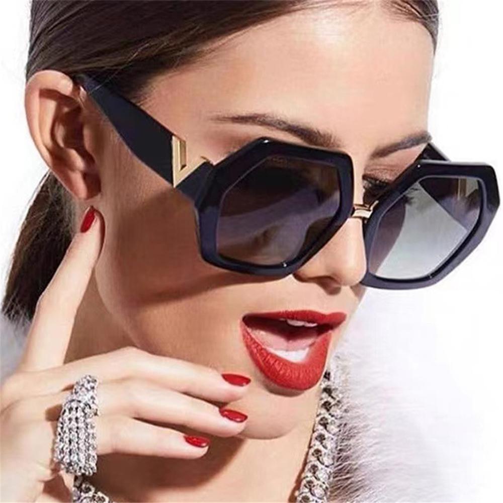 Kính Mát Oversized Chống Tia UV400 Cho Nữ