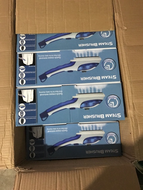 Bàn là cầm tay max