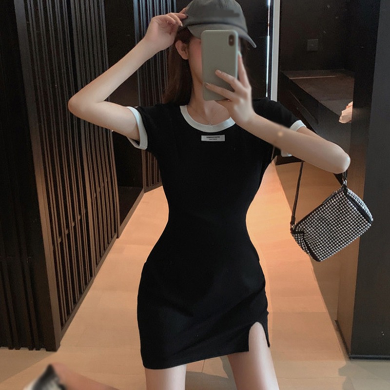 Đầm ôm cổ tròn xẻ tà thời trang Hàn Quốc