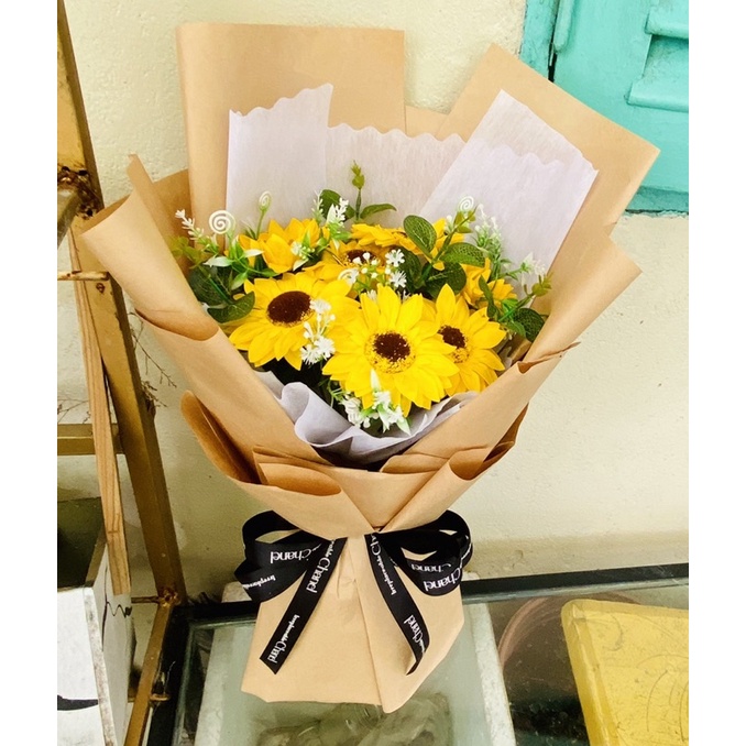 Bó hoa hướng dương tặng quà lễ tốt nghiệp