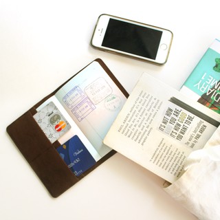 Ví đựng Passport gỗ con Chó - PC022