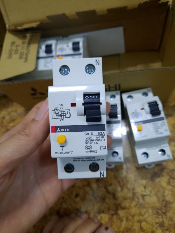 Aptomat Chống Giật 1 Pha RCCB _ Giá 1 Cái