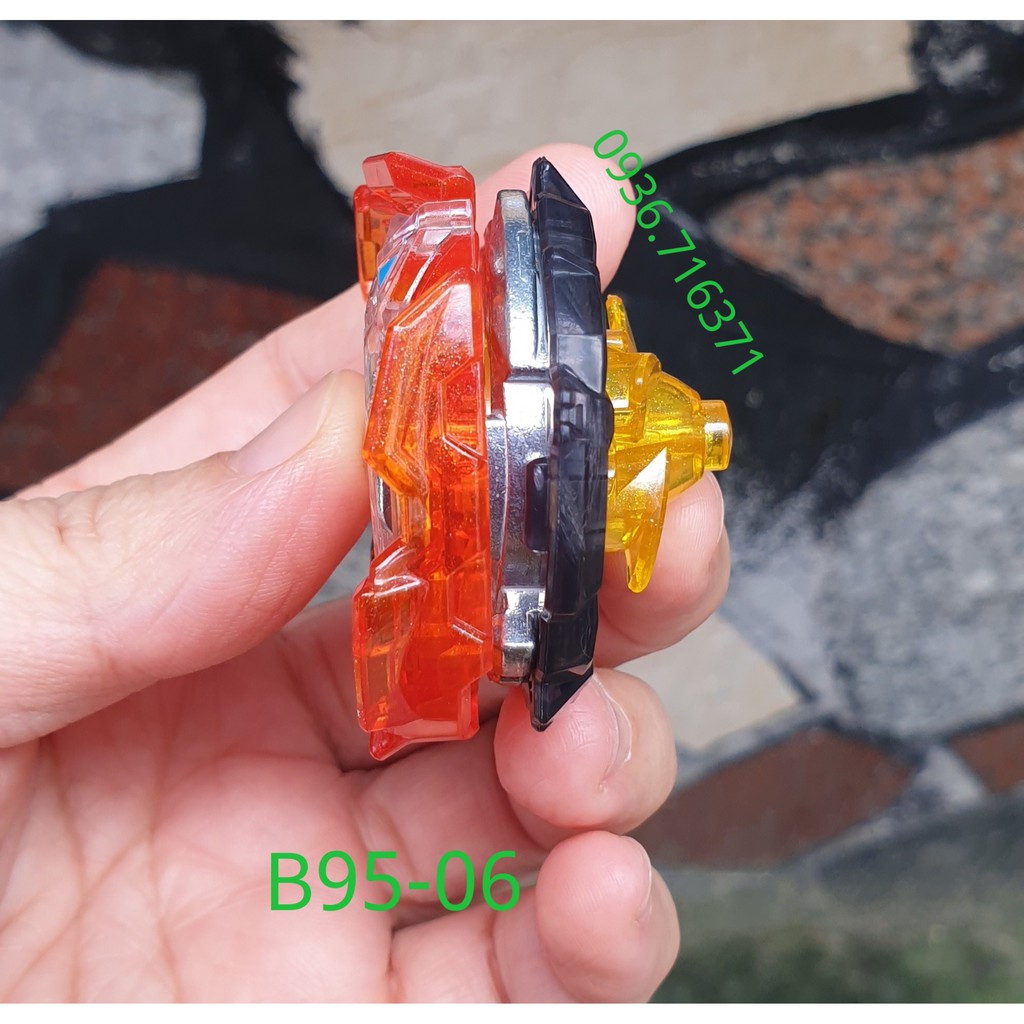 Con Quay Takaratomy Beyblade burst B95, quay phải, không kèm phóng quay