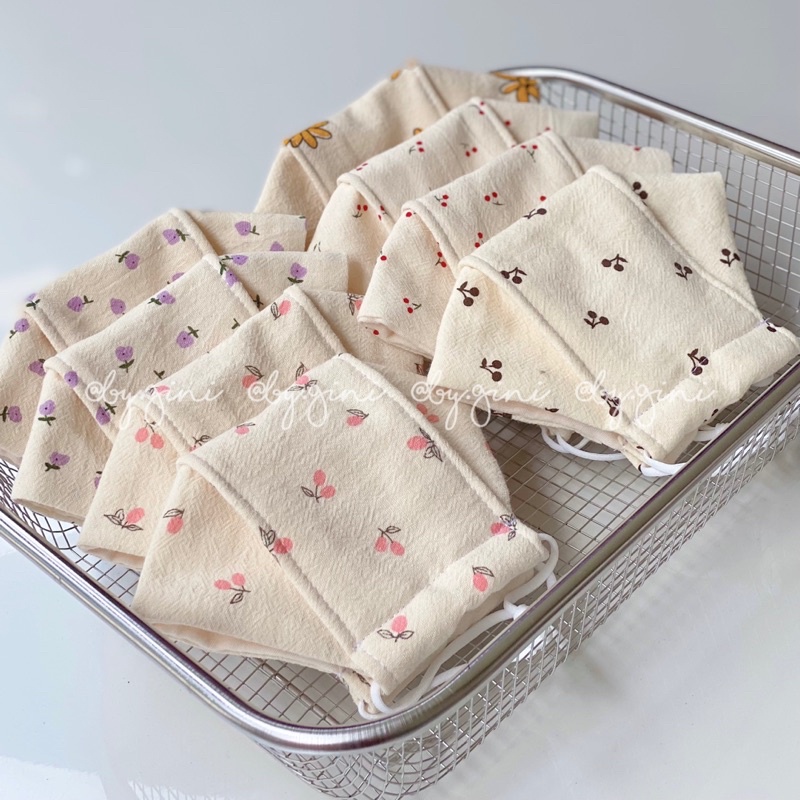 Khẩu trang vải thô cara 3D handmade @madebygini