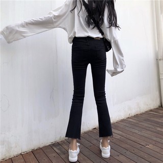 Quần bò ống loe rách gấu