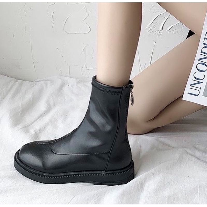 boot đen bệt / Bốt trắng mũi nhọn 🎉 style boho 🧸 ảnh thật ➡️ phom cực chơi | BigBuy360 - bigbuy360.vn