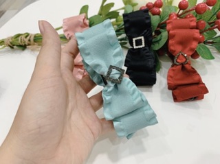 Kẹp tóc dáng dọc đính nơ handmade