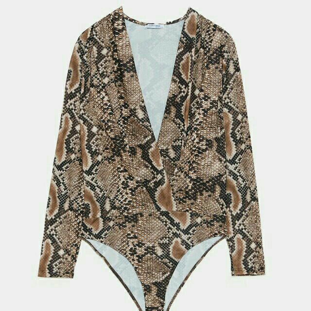 Áo bodysuit cổ lọ Zara authentic | BigBuy360 - bigbuy360.vn