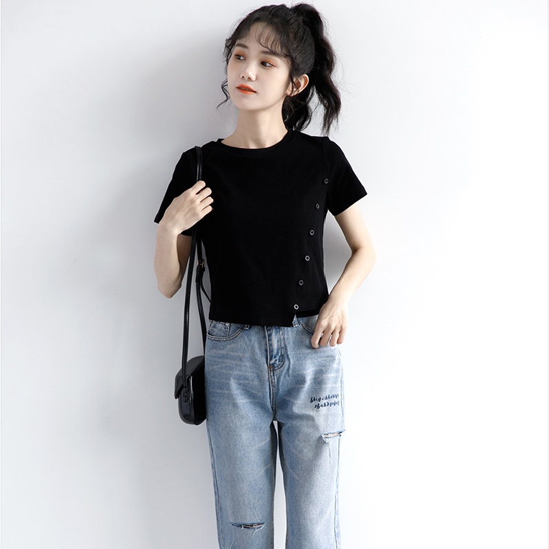 Áo croptop nữ OKIMAC thun nữ cổ tròn vạt lệch phối cúc 3 màu trắng, đen, xanh chất cotton co giãn thời trang nữ