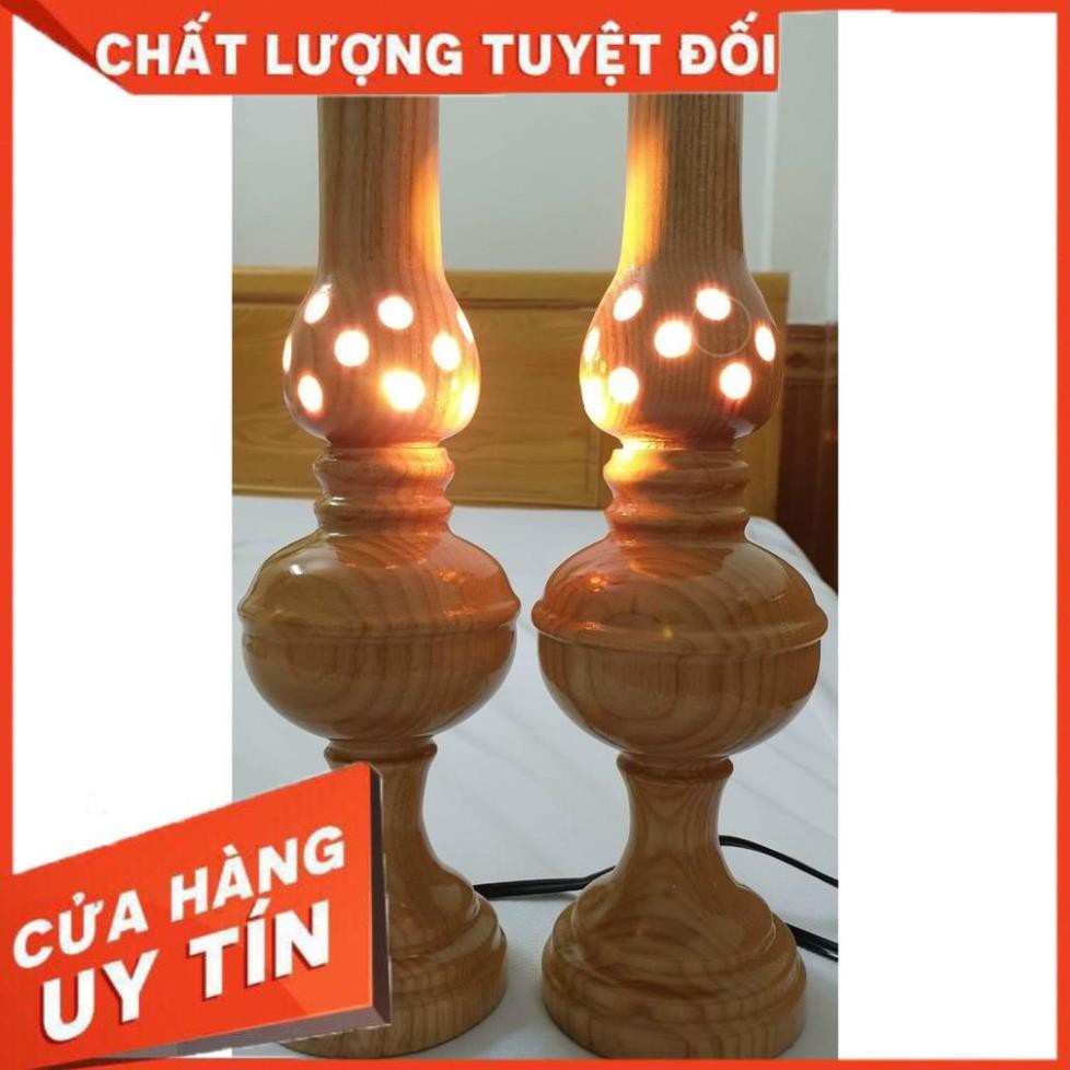 ĐÈN THỜ GỖ SỒI NGA TỰ NHIÊN CAO CẤP (MỘT ĐÔI) ĐỂ BÀN BÓNG QUẢ NHÓT LED