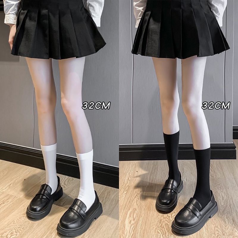 Vớ Cổ Cao Màu Trắng/Đen Đơn Giản
