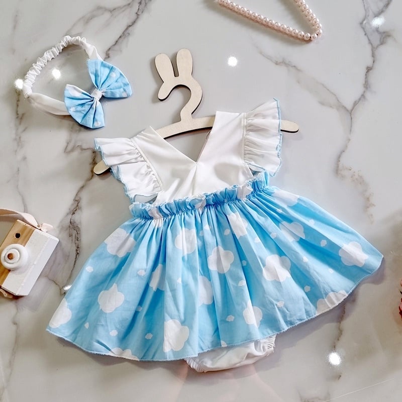 Váy xanh đám mây cho bé