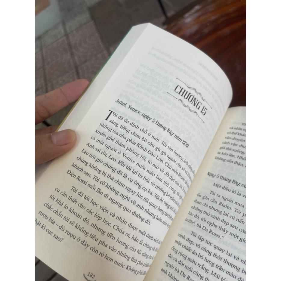 Sách - Kí họa Venice – Rhys Bowen – Tác giả cuốn sách bán chạy nhất New York Times -  Tân Việt – NXB Văn Học