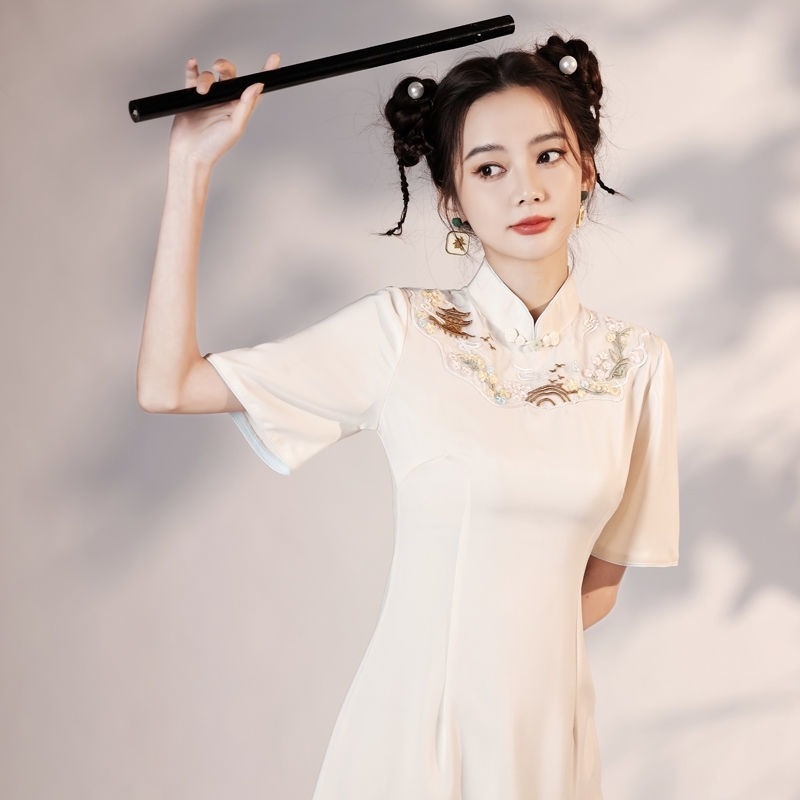 Sườn Xám Cách Tân Dáng Ngắn Thiết Kế Mới Màu Trắng Thời Trang Mùa Hè Cho Nữ