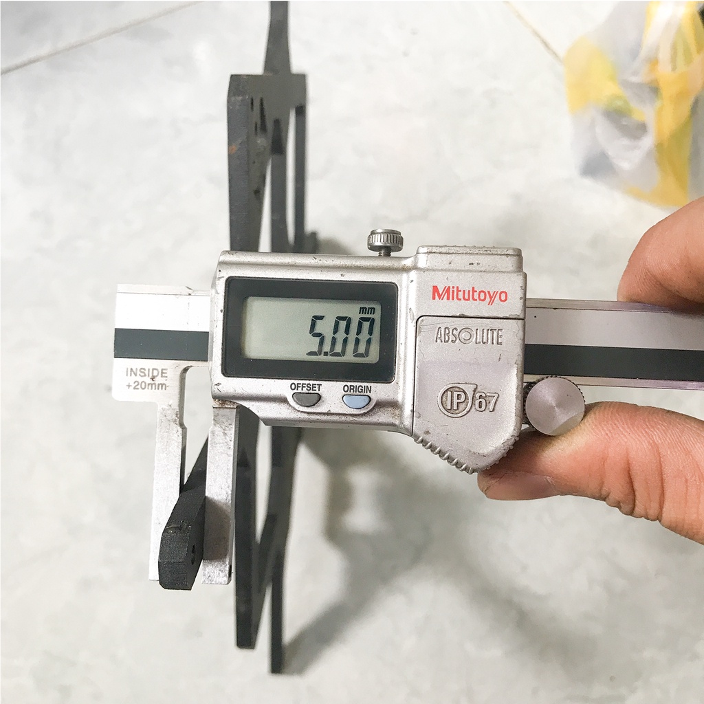 Gá Bàn Nhiệt 220x220 kim loại cho máy in 3d thanh lý