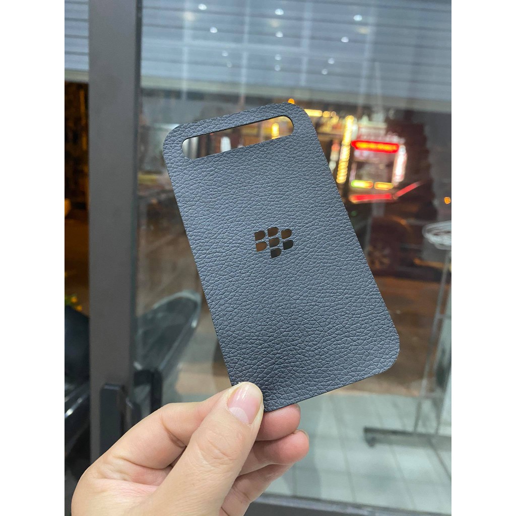 Dán da lưng trơn 1 màu cho Blackberry Q20