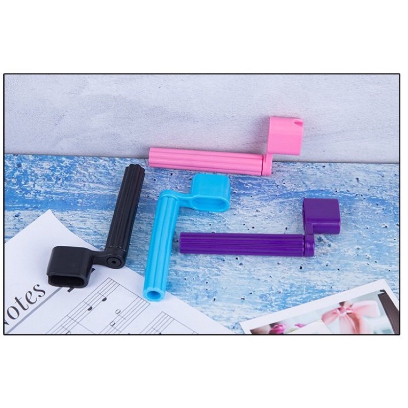 Dụng cụ tay quay thay dây, tháo chốt đàn guitar 2 trong 1