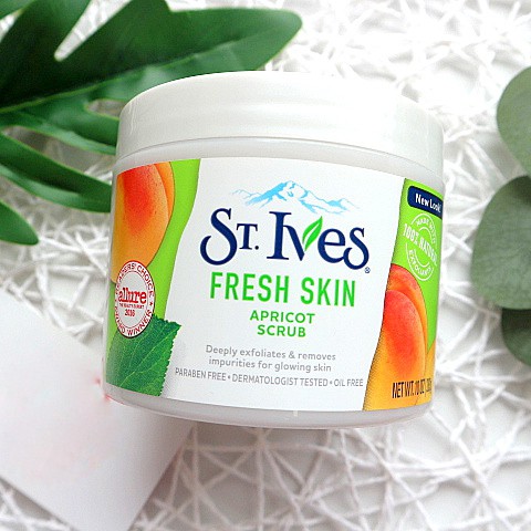 Tẩy da chết dịu nhẹ St.Ives 283gr Apricot Scrub hương mơ dùng cho da mụn nhờn USA