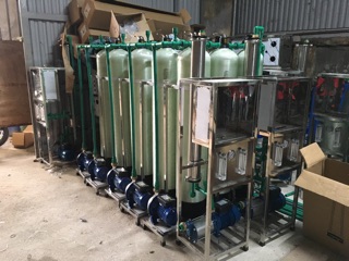 Van 3 cửa phi 27