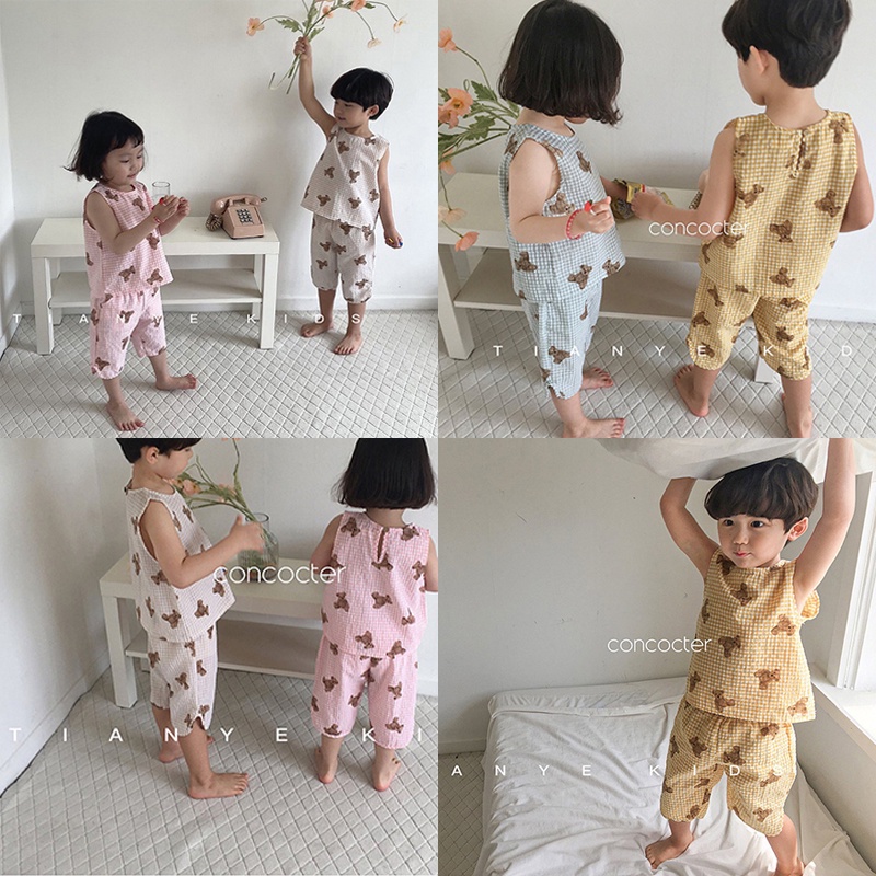 Set Áo Sơ Mi Sát Nách + Quần Short In Hình Gấu Cho Bé