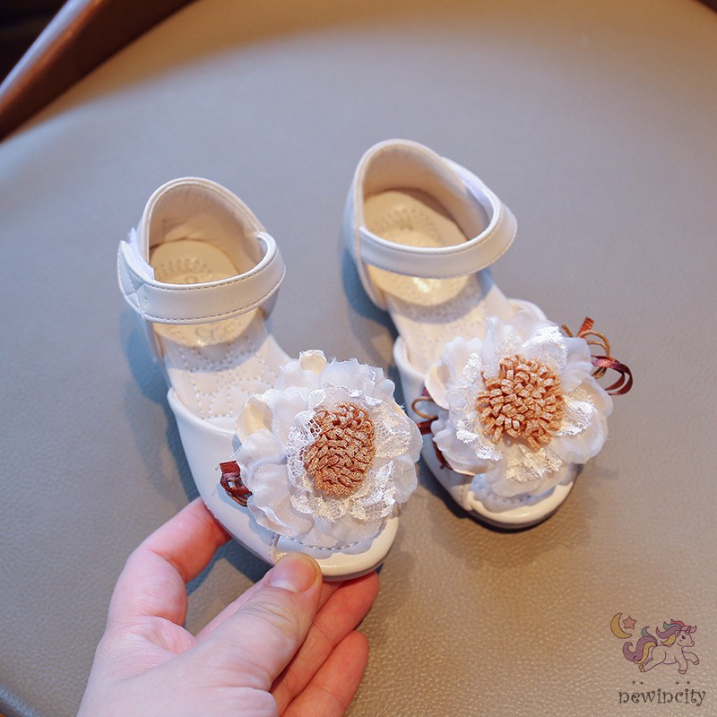 Giày sandal đính hoa phong cách Hàn Quốc thời trang mùa hè cho bé gái