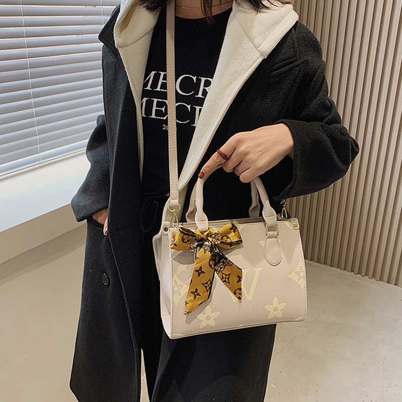 Túi đeo chéo phối khăn lụa kích cỡ lớn phong cách thời trang hàn quốc dành cho phái nữ