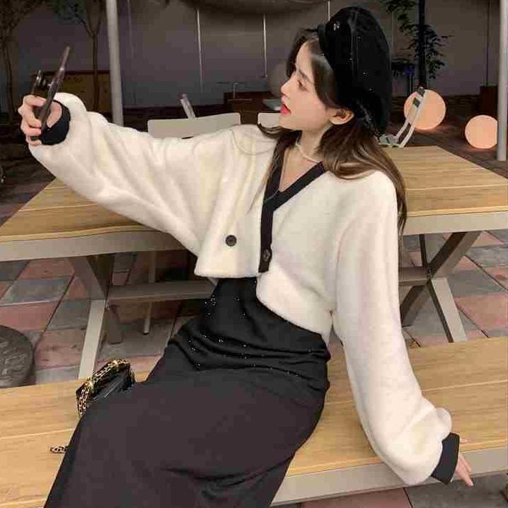 Set áo khoác + đầm hai dây thời trang thu đông Hàn Quốc 2021