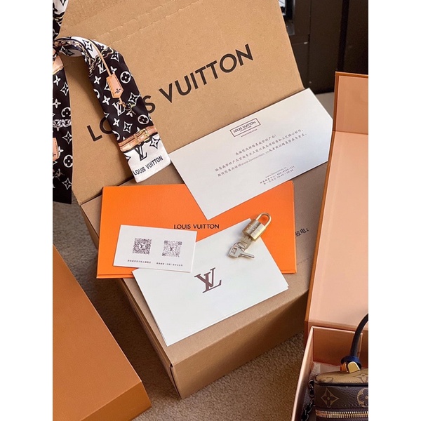 Túi lv dạng cốp